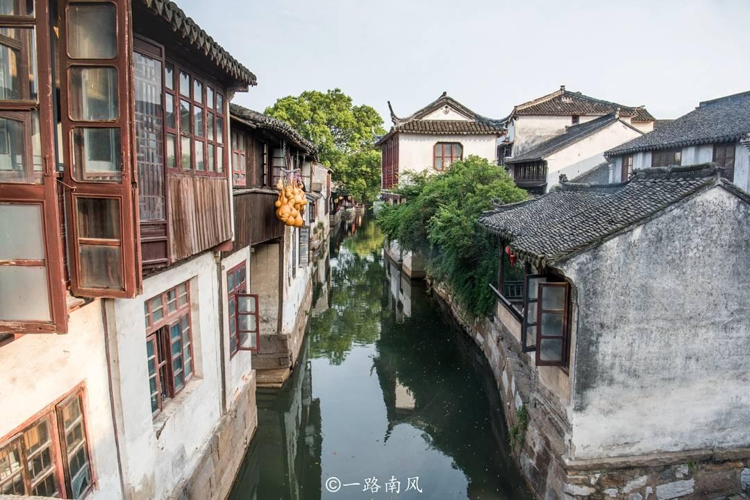 2024全国地方两会 | 青海2023年GDP增长5.3%，2024年光伏制造业产值力争突破千亿元
